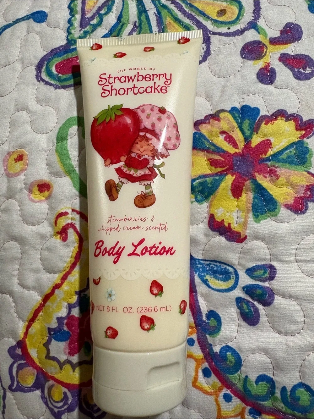 Strawberry Shortcake Strawberries & Whipped Cream Body Lotion - Cream/Pink